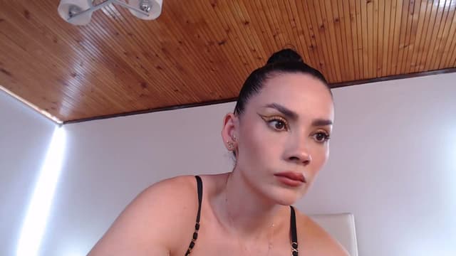 Gallery image thumbnail from AmyLi's myfreecams stream on, 05/29/2025, 17:12 image 13 of 20