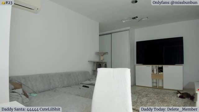 Gallery image thumbnail from Angie's myfreecams stream on, 12/20/2022, 06:13 image 5 of 20