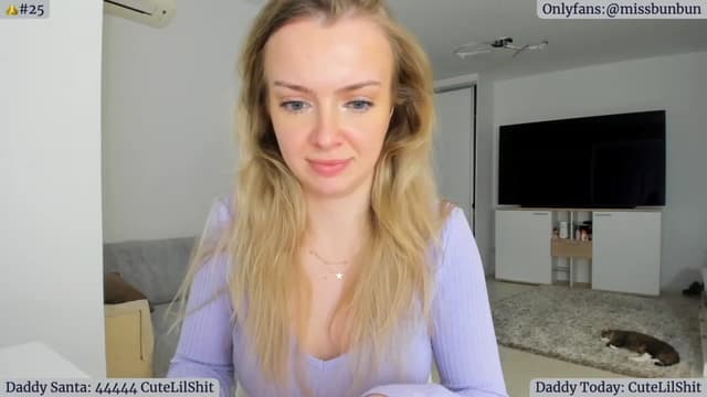 Gallery image thumbnail from Angie's myfreecams stream on, 12/22/2022, 06:17 image 19 of 20