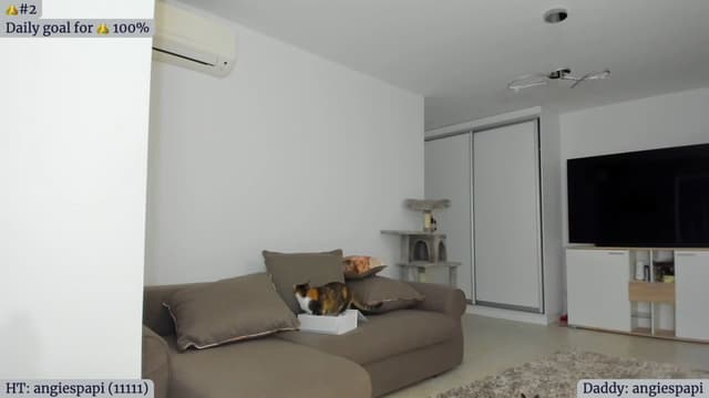 Gallery image thumbnail from Angie's myfreecams stream on, 02/26/2023, 06:33 image 15 of 20