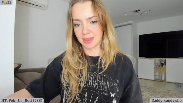 Gallery image thumbnail from Angie's myfreecams stream on, 03/07/2023, 06:14 image 19 of 20