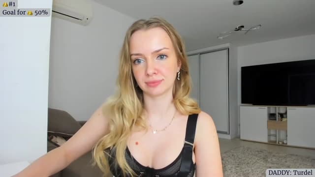 Gallery image thumbnail from Angie's myfreecams stream on, 04/14/2023, 06:02 image 2 of 20