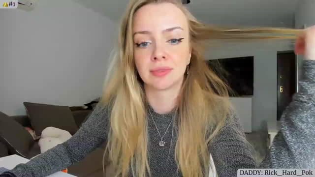 Gallery image thumbnail from Angie's myfreecams stream on, 04/20/2023, 03:41 image 4 of 20