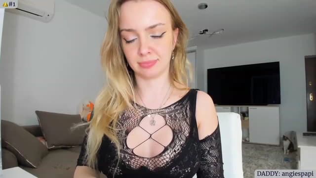 Gallery image thumbnail from Angie's myfreecams stream on, 04/22/2023, 05:56 image 7 of 20