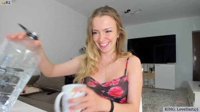Gallery image thumbnail from Angie's myfreecams stream on, 04/30/2023, 03:36 image 16 of 20