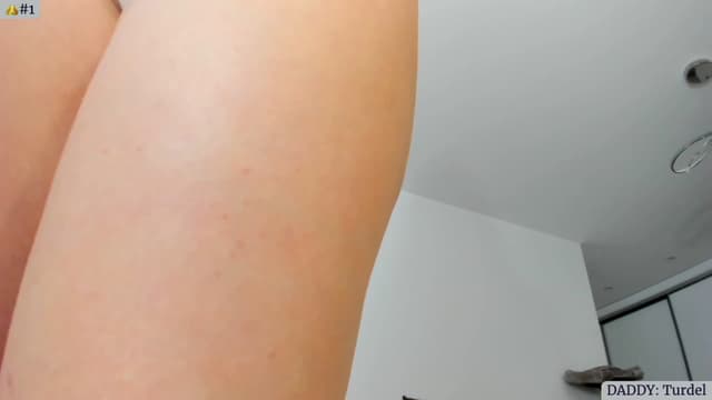Gallery image thumbnail from Angie's myfreecams stream on, 06/01/2023, 02:45 image 16 of 20