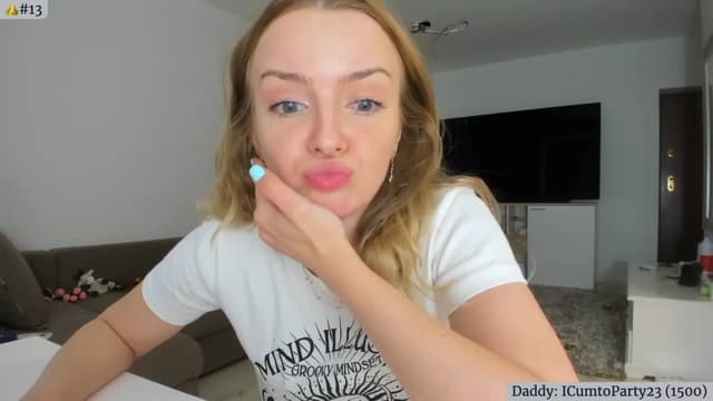 Gallery image thumbnail from Angie's myfreecams stream on, 07/09/2023, 05:45 image 3 of 20