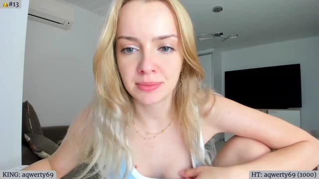 Gallery image thumbnail from Angie's myfreecams stream on, 08/06/2023, 04:09 image 2 of 20