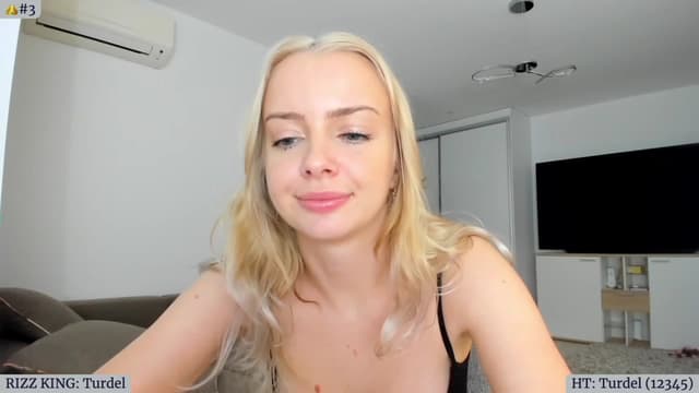 Gallery image thumbnail from Angie's myfreecams stream on, 10/10/2023, 04:51 image 9 of 20