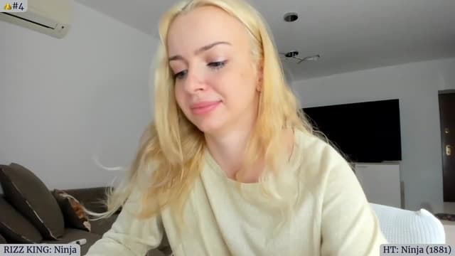 Gallery image thumbnail from Angie's myfreecams stream on, 10/19/2023, 04:08 image 2 of 20