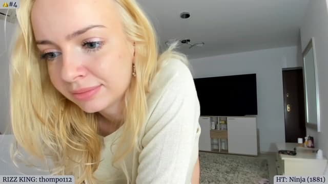 Gallery image thumbnail from Angie's myfreecams stream on, 10/19/2023, 04:08 image 10 of 20