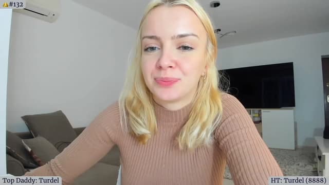 Gallery image thumbnail from Angie's myfreecams stream on, 11/12/2023, 07:03 image 9 of 20