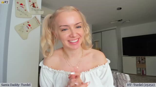 Gallery image thumbnail from Angie's myfreecams stream on, 12/23/2023, 05:30 image 14 of 20