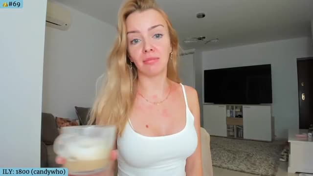 Gallery image thumbnail from Angie's myfreecams stream on, 10/06/2024, 05:42 image 14 of 20