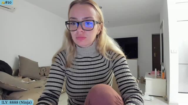 Gallery image thumbnail from Angie's myfreecams stream on, 10/22/2024, 05:13 image 20 of 20