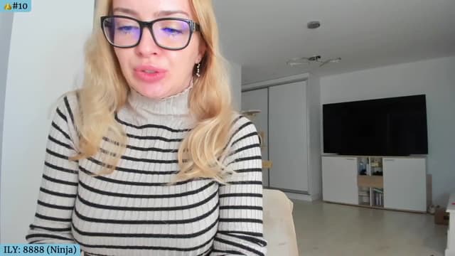 Gallery image thumbnail from Angie's myfreecams stream on, 10/22/2024, 05:13 image 4 of 20
