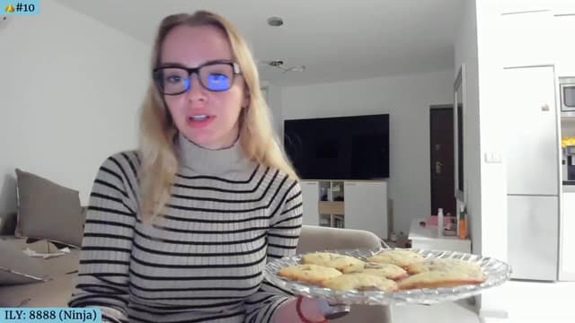 Gallery image thumbnail from Angie's myfreecams stream on, 10/22/2024, 05:13 image 19 of 20