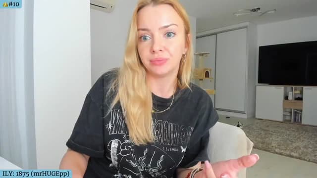 Gallery image thumbnail from Angie's myfreecams stream on, 10/25/2024, 05:42 image 12 of 20