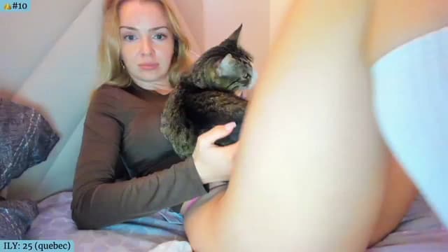 Gallery image thumbnail from Angie's myfreecams stream on, 10/26/2024, 04:35 image 1 of 20
