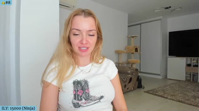 Gallery image thumbnail from Angie's myfreecams stream on, 10/28/2024, 06:28 image 17 of 20