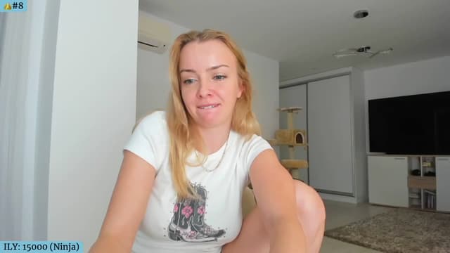 Gallery image thumbnail from Angie's myfreecams stream on, 10/28/2024, 06:28 image 19 of 20