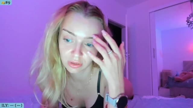 Gallery image thumbnail from Angie's myfreecams stream on, 10/29/2024, 04:45 image 5 of 20
