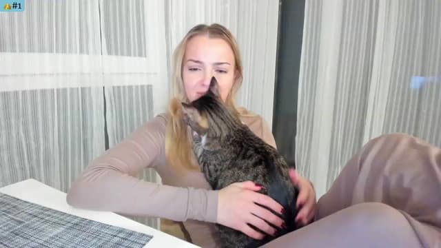 Gallery image thumbnail from Angie's myfreecams stream on, 12/28/2024, 06:47 image 12 of 20