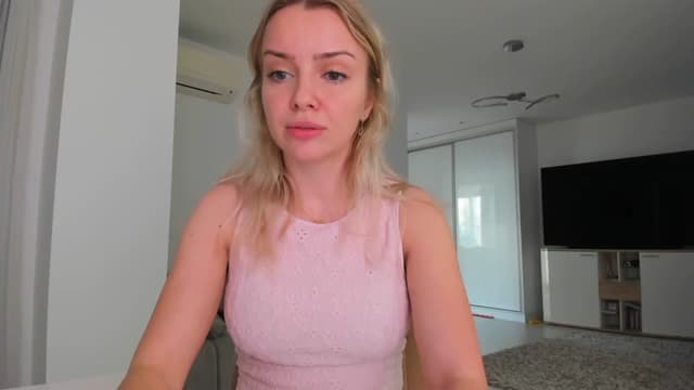 Gallery image thumbnail from Angie's myfreecams stream on, 05/03/2025, 04:38 image 15 of 20