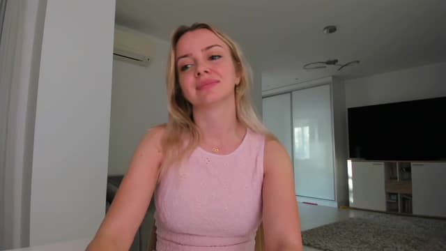 Gallery image thumbnail from Angie's myfreecams stream on, 05/03/2025, 04:38 image 14 of 20