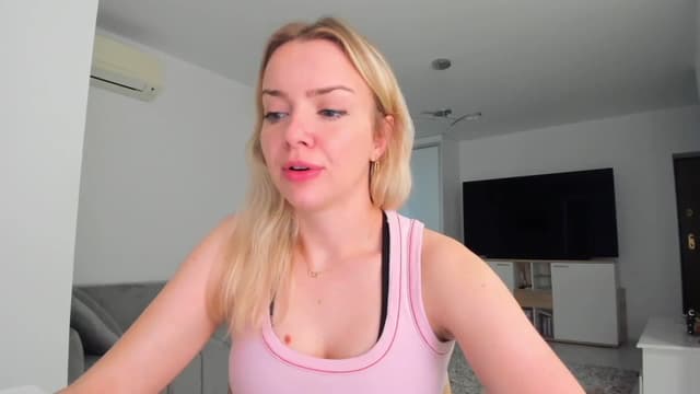 Gallery image thumbnail from Angie's myfreecams stream on, 05/06/2025, 05:30 image 4 of 20