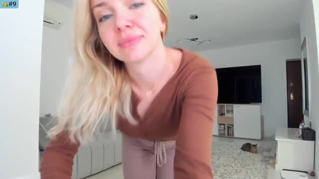 Gallery image thumbnail from Angie's myfreecams stream on, 05/31/2025, 05:17 image 14 of 20