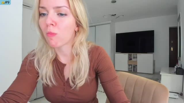 Gallery image thumbnail from Angie's myfreecams stream on, 05/31/2025, 05:17 image 17 of 20