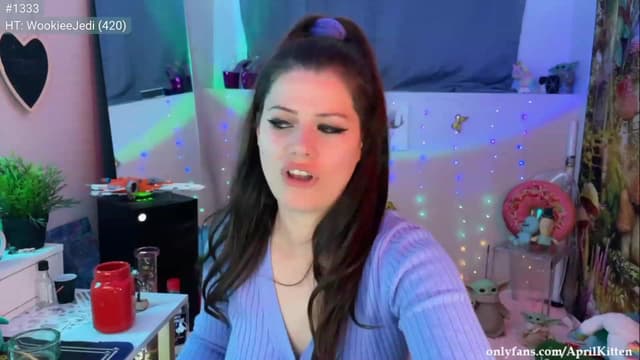 Gallery image thumbnail from April's myfreecams stream on, 09/07/2023, 04:01 image 10 of 20