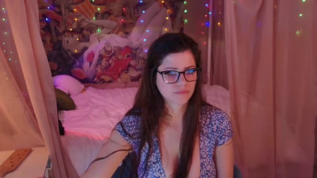 Gallery image thumbnail from April's myfreecams stream on, 06/29/2024, 05:38 image 16 of 20