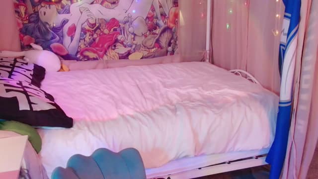 Gallery image thumbnail from April's myfreecams stream on, 07/26/2024, 04:07 image 19 of 20