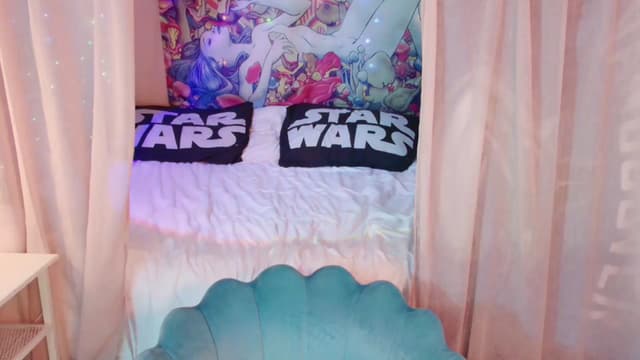 Gallery image thumbnail from April's myfreecams stream on, 08/14/2024, 03:39 image 3 of 20