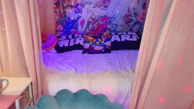 Gallery image thumbnail from April's myfreecams stream on, 08/23/2024, 05:33 image 5 of 20