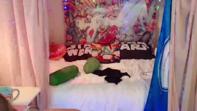 Gallery image thumbnail from April's myfreecams stream on, 08/23/2024, 05:42 image 6 of 20