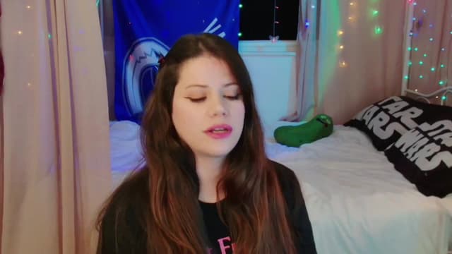 Gallery image thumbnail from April's myfreecams stream on, 01/08/2025, 07:46 image 5 of 20
