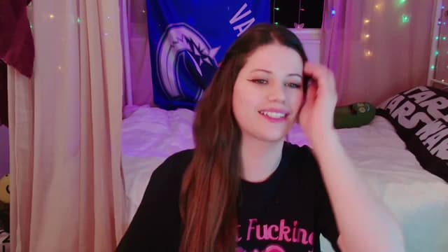 Gallery image thumbnail from April's myfreecams stream on, 01/08/2025, 07:46 image 17 of 20