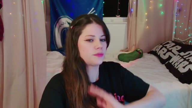 Gallery image thumbnail from April's myfreecams stream on, 01/08/2025, 07:46 image 7 of 20