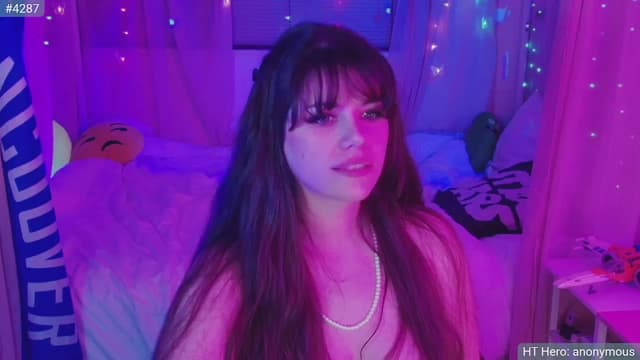 Gallery image thumbnail from April's myfreecams stream on, 02/10/2025, 07:33 image 11 of 20