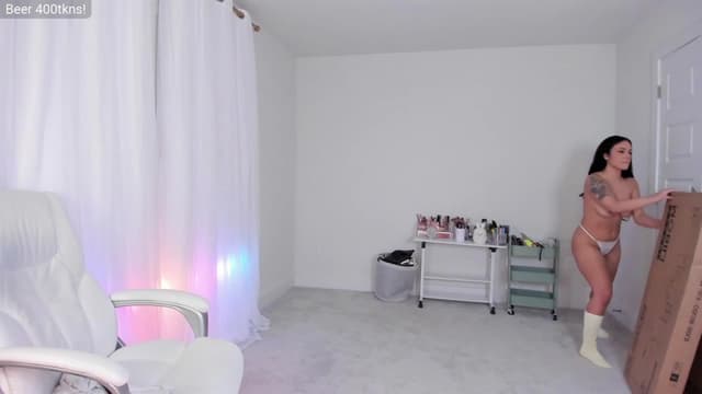 Gallery image thumbnail from Ari2b's myfreecams stream on, 07/07/2023, 02:40 image 20 of 20