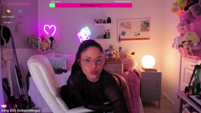 Gallery image thumbnail from Ari2b's myfreecams stream on, 07/25/2024, 06:06 image 6 of 20