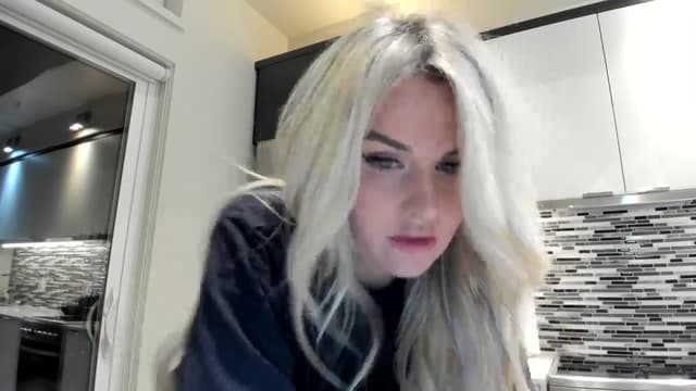 Gallery image thumbnail from AriaO's myfreecams stream on, 07/31/2024, 08:28 image 16 of 20