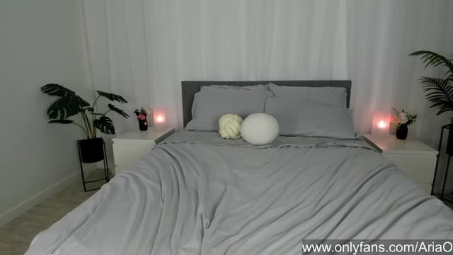 Gallery image thumbnail from AriaO's myfreecams stream on, 08/18/2024, 23:43 image 15 of 20
