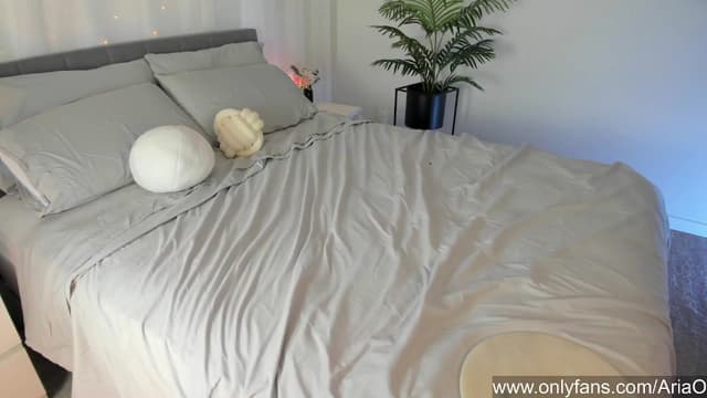Gallery image thumbnail from AriaO's myfreecams stream on, 08/23/2024, 01:56 image 17 of 20