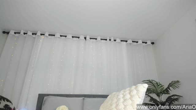 Gallery image thumbnail from AriaO's myfreecams stream on, 08/26/2024, 05:13 image 13 of 20