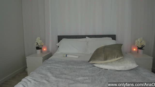 Gallery image thumbnail from AriaO's myfreecams stream on, 09/12/2024, 01:19 image 20 of 20