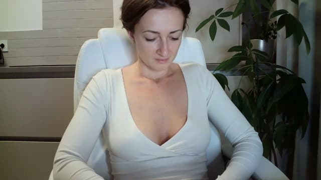 Gallery image thumbnail from AryaS's myfreecams stream on, 11/16/2022, 15:33 image 3 of 20